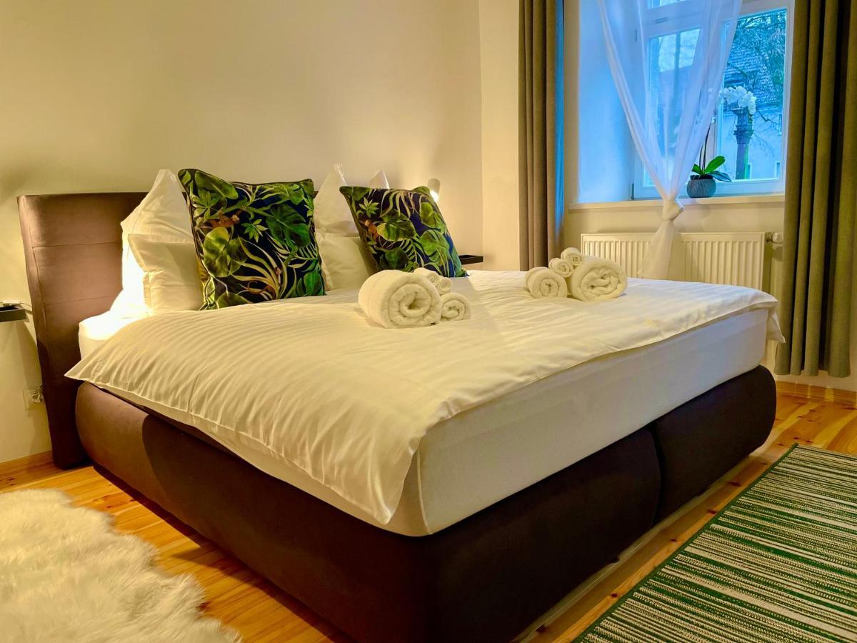 Voh Super Exklusives Loft, Zentral, Smart-Tv, Parkplatz Apartment Vohenstrauss Exterior photo